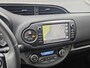 Toyota Yaris 1.5 Hybrid Design Red Navi Camera Stoelvw