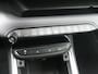 Jeep Avenger 1st Edition 54 kWh | CAMERA | ADAPTIVE CRUISE | DODEHOEKDETECTIE | STOEL+VOORRUITVERWARMING | PARKEERSENSOREN V+A | ELEKTRISCHE ACHTERKLEP | APPLE CARPLAY / ANDROID AUTO |