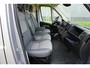 Peugeot Boxer 335 2.2 BlueHDi 140 L2H2 Premium in Topstaat |Metallic |Camera |Cruise |Navi |1 eigenaar |3500 KG |Mooie Camperbasis |BPM vrij |140 pk |EURO6D