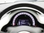 Renault Twingo Z.E. R80 Intens | 15" LMV | Licht- & Regensensor | Apple Carplay & Android Auto | Climate Control | Cruise Control & Snelheidsbegrenzer | Half-Lederen Bekleding | Stuurwiel & Versnellingspook Leder | DAB-Radio