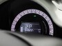 Renault Twingo Z.E. R80 Intens | 15" LMV | Licht- & Regensensor | Apple Carplay & Android Auto | Climate Control | Cruise Control & Snelheidsbegrenzer | Half-Lederen Bekleding | Stuurwiel & Versnellingspook Leder | DAB-Radio
