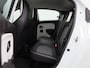 Renault Twingo Z.E. R80 Intens | 15" LMV | Licht- & Regensensor | Apple Carplay & Android Auto | Climate Control | Cruise Control & Snelheidsbegrenzer | Half-Lederen Bekleding | Stuurwiel & Versnellingspook Leder | DAB-Radio