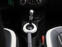Renault Twingo Z.E. R80 Intens | 15" LMV | Licht- & Regensensor | Apple Carplay & Android Auto | Climate Control | Cruise Control & Snelheidsbegrenzer | Half-Lederen Bekleding | Stuurwiel & Versnellingspook Leder | DAB-Radio