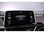 Volkswagen T-Roc R-Line 1.5 TSI 150pk DSG Automaat Panoramadak, Adaptive cruise control, Achteruitrijcamera, LED koplampen, Parkeersensoren, Airco, App connect