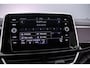 Volkswagen T-Roc R-Line 1.5 TSI 150pk DSG Automaat Panoramadak, Adaptive cruise control, Achteruitrijcamera, LED koplampen, Parkeersensoren, Airco, App connect