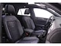 Volkswagen T-Roc R-Line 1.5 TSI 150pk DSG Automaat Panoramadak, Adaptive cruise control, Achteruitrijcamera, LED koplampen, Parkeersensoren, Airco, App connect