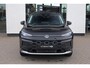 Volkswagen T-Roc 1.5 eTsi Limited Edition 116PK / 85kW Achteruitrijcamera, verwarmbare voorstoelen + stuurwiel, dodehoekdetectie (Side Assist), Apple Carplay & Android Auto, draadloos telefoon laden, 2-zone Climatronic airconditioning, plaatsbesparend reservewiel, 16'' LMV 'Bilbao', elektrisch verstel-, verwarm- en inklapbare buitenspiegels, DAB+, adaptieve cruise control (ACC) etc.