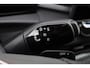 Volkswagen T-Roc 1.5 eTsi Limited Edition 116PK / 85kW Achteruitrijcamera, verwarmbare voorstoelen + stuurwiel, dodehoekdetectie (Side Assist), Apple Carplay & Android Auto, draadloos telefoon laden, 2-zone Climatronic airconditioning, plaatsbesparend reservewiel, 16'' LMV 'Bilbao', elektrisch verstel-, verwarm- en inklapbare buitenspiegels, DAB+, adaptieve cruise control (ACC) etc.