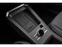 Volkswagen T-Roc 1.5 eTsi Limited Edition 116PK / 85kW Achteruitrijcamera, verwarmbare voorstoelen + stuurwiel, dodehoekdetectie (Side Assist), Apple Carplay & Android Auto, draadloos telefoon laden, 2-zone Climatronic airconditioning, plaatsbesparend reservewiel, 16'' LMV 'Bilbao', elektrisch verstel-, verwarm- en inklapbare buitenspiegels, DAB+, adaptieve cruise control (ACC) etc.