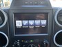 Peugeot Partner 120 1.6 BlueHDi Airco Cruise controle Trekhaak 1250kg trekgewicht 3-Peroons Parkeerhulp achter Schuifdeur Kastinrichting Euro 6 Bpm vrij voor particulier gebruik!!