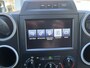Peugeot Partner 120 1.6 BlueHDi Airco Cruise controle Trekhaak 1250kg trekgewicht 3-Peroons Parkeerhulp achter Schuifdeur Kastinrichting Euro 6 Bpm vrij voor particulier gebruik!!