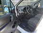 Peugeot Partner 120 1.6 BlueHDi Airco Cruise controle Trekhaak 1250kg trekgewicht 3-Peroons Parkeerhulp achter Schuifdeur Kastinrichting Euro 6 Bpm vrij voor particulier gebruik!!