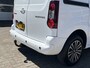 Peugeot Partner 120 1.6 BlueHDi Airco Cruise controle Trekhaak 1250kg trekgewicht 3-Peroons Parkeerhulp achter Schuifdeur Kastinrichting Euro 6 Bpm vrij voor particulier gebruik!!
