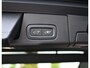 Volvo XC60 2.0 T6 AWD R-Design Long Range | Pano | Orrefors | Digitaal Dash | Leder | ACC | Memory | Camera | Keyless | 22'''| Stoelverwarming voor & achter | Stuurwielverwarming | Trekhaak | Led | Electric Seats | Carplay | Dodehoek Detectie