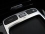 Mercedes-Benz A-klasse 180 AMG Line | Night | Panoramadak | Stoelverwarming | Digital Light |