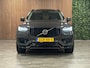 Volvo XC90 T8 AWD Recharge Ultra Dark | Vol! | Bowers & Wilkins | Luchtvering | Stoelventilatie | Trekhaak | 360 Camera | Head-Up Display | Stoelmassage | 455pk | Adaptieve Cruise Control | Stoelverwarming voor+achter | Stuurwielverwarming | Schuifdak | 20 Inch | Full LED Meesturende koplampen | Pilot Assist | BLIS Dode Hoek Detectie | Alcantara hemelbekleding | Lederen handgrepen en zonnekleppen | Elektrische voorstoelen geheugen | Nappa Lederen bekleding | Zitting verlenging voorstoelen | Lederen Dashboard | Google Infotainment | Keyless Drive | Parkeersensoren voor+achter | Privacy Glass | Elektrisch bedienbare achterklep | Geïntegreerde zongordijnen achterportieren | Geïntegreerd kinderzitje achterin | Verlichte instaplijsten | 7-Persoons | 4-Zone Climate Control | DAB Radio | Apple Carplay/Android Auto | Alarm Klasse III | Draadloos telefoon opladen | Volvo On Call met mobiele App functie | Platinum Grey Metallic |