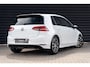 Volkswagen Golf 1.4 TSI Business Edition R-line / Stoelverwarming / Bluetooth / Alcantara