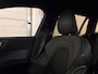 Volvo V60 T6 AWD Recharge Plus Dark | Trekhaak | 360° Camera | All Season banden | Harman Kardon | Adaptieve Cruise Control | Stoelverwarming voor+achter | Stuurwielverwarming | Pilot Assist | BLIS Dode Hoek Detectie | Elektrische voorstoelen geheugen | R-Design Contour stoelen met wit stiksel en bies | Zitting verlenging voorstoelen | 18 Inch | Google Infotainment | Keyless Drive | Parkeersensoren voor+achter | Elektrisch bedienbare achterklep | DAB Radio | Apple Carplay/Android Auto | Volvo On Call met mobiele App functie | Onyx Black Metallic |