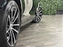 Volvo V60 T6 AWD Recharge Plus Dark | Trekhaak | 360° Camera | All Season banden | Harman Kardon | Adaptieve Cruise Control | Stoelverwarming voor+achter | Stuurwielverwarming | Pilot Assist | BLIS Dode Hoek Detectie | Elektrische voorstoelen geheugen | R-Design Contour stoelen met wit stiksel en bies | Zitting verlenging voorstoelen | 18 Inch | Google Infotainment | Keyless Drive | Parkeersensoren voor+achter | Elektrisch bedienbare achterklep | DAB Radio | Apple Carplay/Android Auto | Volvo On Call met mobiele App functie | Onyx Black Metallic |