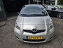 Toyota Yaris 1.0 VVTi Acces | 2E EIGENAAR | 12MND GARANTIE | AIRCO | ELEC RAMEN | NW APK |