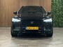 Volvo XC60 T8 AWD Recharge Ultra Black Edition | Bowers & Wilkins | Luchtvering | 4x Nieuwe All Season banden | Trekhaak | 360° Camera | 455pk | Head-Up Display | Adaptieve Cruise Control | Stoelverwarming voor+achter | Stuurwielverwarming | Schuifdak | Full LED Meesturende koplampen | Pilot Assist | BLIS Dode Hoek Detectie | Elektrische voorstoelen geheugen | R-Design Contour stoelen met wit stiksel en bies | Zitting verlenging voorstoelen | Lederen dashboard | 21 Inch | Google Infotainment | Keyless Drive | Elektrisch bedienbare achterklep | DAB Radio | Apple Carplay/Android Auto | Alarm Klasse III | Draadloos telefoon opladen | Volvo On Call met mobiele App functie | Onyx Black Metallic |