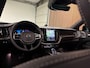 Volvo XC60 T8 AWD Recharge Ultra Black Edition | Bowers & Wilkins | Luchtvering | Trekhaak | 360° Camera | 455pk | Head-Up Display | Adaptieve Cruise Control | Stoelverwarming voor+achter | Stuurwielverwarming | Schuifdak | Full LED Meesturende koplampen | Pilot Assist | BLIS Dode Hoek Detectie | Elektrische voorstoelen geheugen | R-Design Contour stoelen met wit stiksel en bies | Zitting verlenging voorstoelen | Lederen dashboard | 21 Inch | Google Infotainment | Keyless Drive | Elektrisch bedienbare achterklep | DAB Radio | Apple Carplay/Android Auto | Alarm Klasse III | Draadloos telefoon opladen | Volvo On Call met mobiele App functie | Onyx Black Metallic |