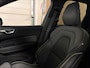 Volvo XC60 T8 AWD Recharge Ultra Black Edition | Bowers & Wilkins | Luchtvering | Trekhaak | 360° Camera | 455pk | Head-Up Display | Adaptieve Cruise Control | Stoelverwarming voor+achter | Stuurwielverwarming | Schuifdak | Full LED Meesturende koplampen | Pilot Assist | BLIS Dode Hoek Detectie | Elektrische voorstoelen geheugen | R-Design Contour stoelen met wit stiksel en bies | Zitting verlenging voorstoelen | Lederen dashboard | 21 Inch | Google Infotainment | Keyless Drive | Elektrisch bedienbare achterklep | DAB Radio | Apple Carplay/Android Auto | Alarm Klasse III | Draadloos telefoon opladen | Volvo On Call met mobiele App functie | Onyx Black Metallic |