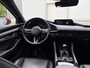 Mazda 3 2.0 e-SkyActiv-G M Hybrid Luxury / Fabrieksgarantie tot 01-2029 of 150.000km / Dealer Onderhouden / Adaptieve Cruise Control / BOSE Audio / Elektrische Bestuurderstoel met Geheugen /