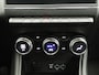 Renault Captur TCe 90 Intens | Parkeersensoren v+a met achteruitrijcamera | Pack EASY LINK navigatie met Apple CarPlay & Android Auto | Two-tone metaalkleur | Climate Control |