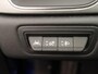 Renault Captur TCe 90 Intens | Parkeersensoren v+a met achteruitrijcamera | Pack EASY LINK navigatie met Apple CarPlay & Android Auto | Two-tone metaalkleur | Climate Control |