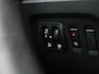 Renault Captur TCe 90 Intens | R-link navigatie | Parkeersensoren rondom met achteruitrijcamera en semi-automatisch parkeren | Climate Control | Two-tone metaalkleur |