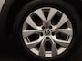 Renault Captur TCe 90 Intens | Apple CarPlay & Android Auto | Parkeersensoren v+a met achteruitrijcamera | Cruise control | Climate control | Lichtmetalen velgen | Two-tone metaalkleur |