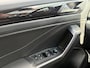 Volkswagen T-Roc 1.0 TSI 110PK R-LINE FACELIFT LED NAVI CAMERA CARPLAY DIGITALE SCHERM AIRCO LMV