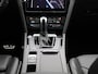 Volkswagen Arteon Shooting Brake 1.4 TSI eHybrid R-Line Business+ 218 PK| Dealeronderhouden | Panoramadak | Trekhaak | Leder Interieur | 360 Camera | Head-Updisplay | Stoelverwarming Voor & Achter | Achterklep Elektrisch