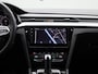 Volkswagen Arteon Shooting Brake 1.4 TSI eHybrid R-Line Business+ 218 PK| Dealeronderhouden | Panoramadak | Trekhaak | Leder Interieur | 360 Camera | Head-Updisplay | Stoelverwarming Voor & Achter | Achterklep Elektrisch
