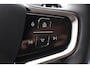 Volvo EX30 272PK Single Motor Extended Range Europa 69 kWh / Adaptive Cruise Control / Harman Kardon / Extra getint glas / Stoelverwarming / Stuurverwarming / Achteruitrijcamera / Elektrisch verstelbare stoelen / 20" velgen