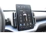 Volvo EX30 272PK Single Motor Extended Range Europa 69 kWh / Adaptive Cruise Control / Harman Kardon / Extra getint glas / Stoelverwarming / Stuurverwarming / Achteruitrijcamera / Elektrisch verstelbare stoelen / 20" velgen