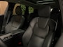 Volvo XC60 T8 AWD Recharge Ultra Dark | Luchtvering | Trekhaak | 360° Camera | 455pk | Head-Up Display | Harman Kardon | Adaptieve Cruise Control | Stoelverwarming voor+achter | Stuurwielverwarming | Schuifdak | Full LED Meesturende koplampen | Pilot Assist | BLIS Dode Hoek Detectie | Elektrische voorstoelen geheugen | Lederen bekleding | Zitting verlenging voorstoelen | Lederen dashboard | 21 Inch | Google Infotainment | Keyless Drive | Elektrisch bedienbare achterklep | DAB Radio | Apple Carplay/Android Auto | Alarm Klasse III | Draadloos telefoon opladen | Volvo On Call met mobiele App functie | Vapour Grey Metallic |