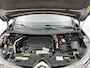 Citroën C5 Aircross SUV Feel 130pk | Navigatie | Achteruitrijcamera | Climate Control | Dodehoeksensor | Adaptieve Cruise Control | Parkeersensoren v+a | Keyless | Half lederen comfortstoelen | Armsteun | Apple Carplay / Android Auto | DAB+ radio | Donker getint glas | Trekhaak | 18" lichtmetalen velgen |