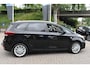 Kia Carens 1.6 GDi DynamicPlusLine 7-Persoons | Trekhaak | Navi | Volledig onderhouden | 12 mnd BOVAG garantie | Whatsapp 06-53188999