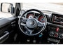 Suzuki Jimny 1.5 Stijl | 4 Persoons | Airco/Clima | Cruise Control | Navigatie | Stoelverwarming | Trekhaak |
