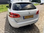 Peugeot 308 SW 1.2 PureTech Blue Lease Executive trekhaak panodak