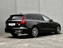 Volvo V60 2.0 T8 Plug-in hybrid AWD Plus Dark / Dealer onderhouden / Leder / Panorama schuifdak / Elektrisch verstelbare stoelen met memory / Elektrische achterklep / Adaptive Cruise Control / Stuur-, stoel- & achterbankverwarming / Camera / Apple Carplay/Android Auto / 18" Lichtmetalen velgen /