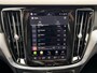 Volvo V60 2.0 T8 Plug-in hybrid AWD Plus Dark / Dealer onderhouden / Leder / Panorama schuifdak / Elektrisch verstelbare stoelen met memory / Elektrische achterklep / Adaptive Cruise Control / Stuur-, stoel- & achterbankverwarming / Camera / Apple Carplay/Android Auto / 18" Lichtmetalen velgen /