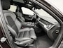 Volvo V60 2.0 T8 Plug-in hybrid AWD Plus Dark / Dealer onderhouden / Leder / Panorama schuifdak / Elektrisch verstelbare stoelen met memory / Elektrische achterklep / Adaptive Cruise Control / Stuur-, stoel- & achterbankverwarming / Camera / Apple Carplay/Android Auto / 18" Lichtmetalen velgen /