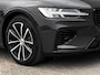 Volvo V60 2.0 T8 Plug-in hybrid AWD Plus Dark / Dealer onderhouden / Leder / Panorama schuifdak / Elektrisch verstelbare stoelen met memory / Elektrische achterklep / Adaptive Cruise Control / Stuur-, stoel- & achterbankverwarming / Camera / Apple Carplay/Android Auto / 18" Lichtmetalen velgen /