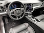 Volvo V60 2.0 T8 Plug-in hybrid AWD Plus Dark / Dealer onderhouden / Leder / Panorama schuifdak / Elektrisch verstelbare stoelen met memory / Elektrische achterklep / Adaptive Cruise Control / Stuur-, stoel- & achterbankverwarming / Camera / Apple Carplay/Android Auto / 18" Lichtmetalen velgen /