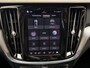 Volvo V60 2.0 T8 Plug-in hybrid AWD Plus Dark / Dealer onderhouden / Leder / Panorama schuifdak / Elektrisch verstelbare stoelen met memory / Elektrische achterklep / Adaptive Cruise Control / Stuur-, stoel- & achterbankverwarming / Camera / Apple Carplay/Android Auto / 18" Lichtmetalen velgen /