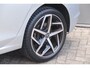 Volkswagen Golf 1.5 eTSI R-Line Business+, Stoel & Stuurverwarmd, IQ.LIGHT, Camera, Navi
