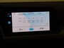 Volkswagen Golf 1.0 TSI Life | Achteruitrijcamera | Adaptieve cruise control | Navigatie | 3-zone airco | CarPlay | Dodehoek detectie | Draadloze telefoonlader |